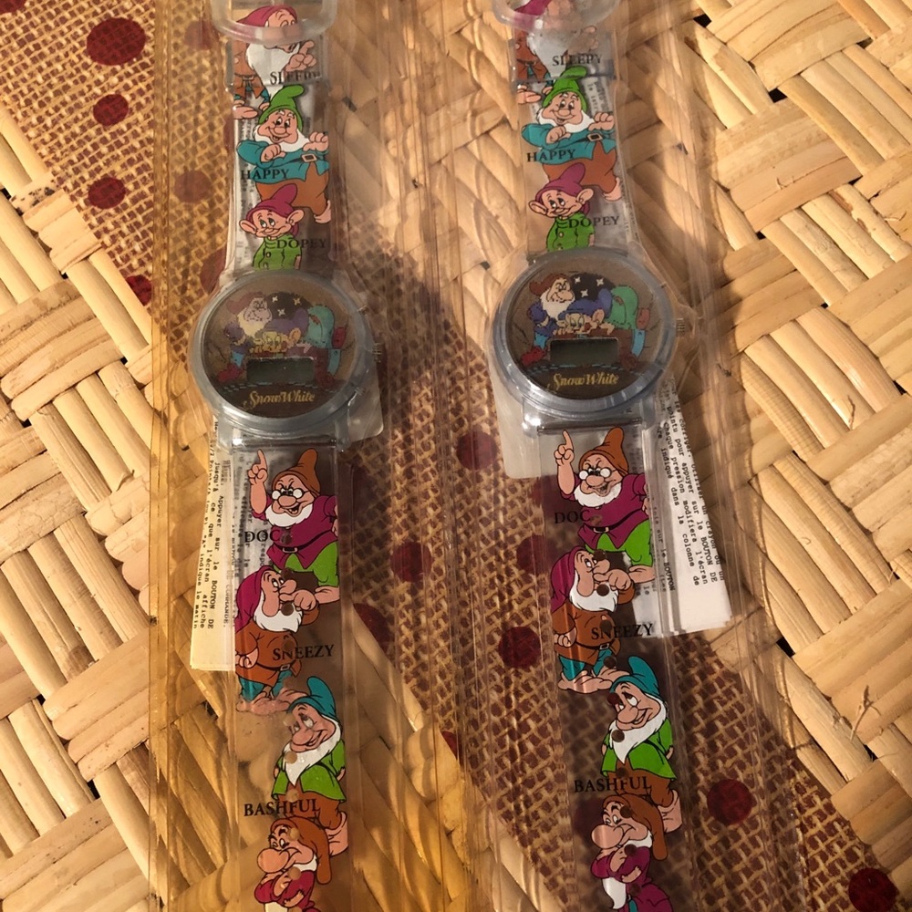 Set (2) vintage Snow White watches
